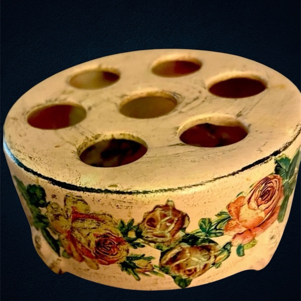 🌹 Vintage Ceramic Découpage Flower Frog | Made in USA | Shabby Chic Floral